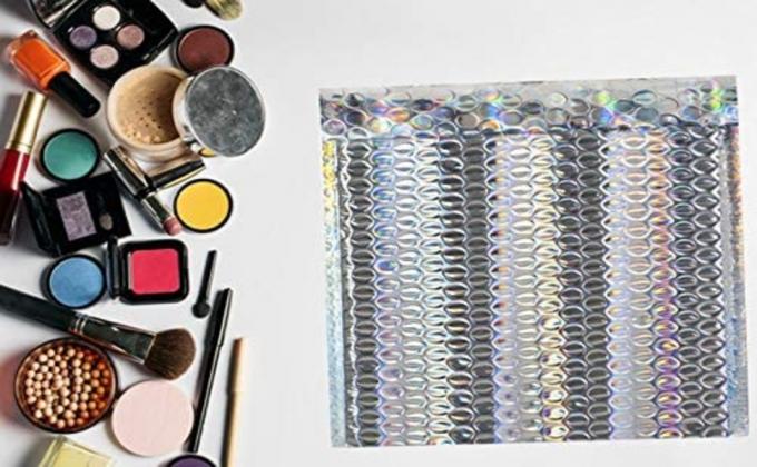 Metallic Holographic Bubble Mailers