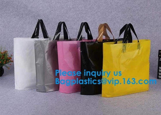 Bolso para llevar del tamaño de Flexi del lazo de la manija del oro del plástico de compras del restaurante suave de encargo del bolso con la impresión del plástico inferior del cuadrado