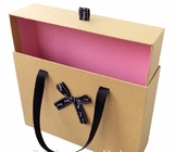 La aduana imprimió la caja de regalo magnética de la ropa del plegamiento de papel negro de lujo de la cartulina con la cinta, caja de regalo de papel del chocolate para