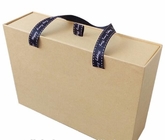 La aduana imprimió la caja de regalo magnética de la ropa del plegamiento de papel negro de lujo de la cartulina con la cinta, caja de regalo de papel del chocolate para