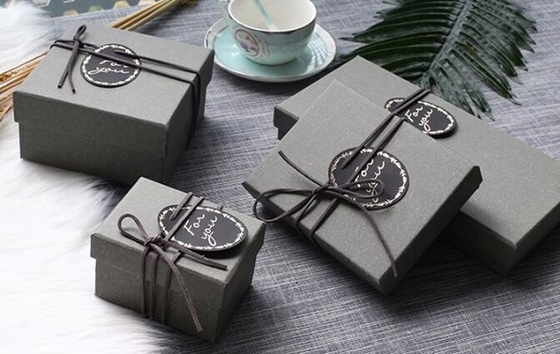 Regalos que empaquetan los juguetes de empaquetado de la joyería que empaquetan el tubo de empaquetado del papel de la caja de la almohada del dispositivo de la taquilla del anuncio publicitario de la caja del imán