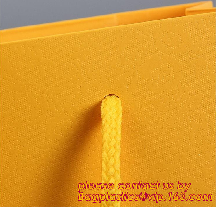 Nuevo bolso de compras impreso del custume logotipo de lujo, bolso del regalo, bolsa de papel con la manija, bolsas de papel que hacen compras recicladas, vagos del papel marrón
