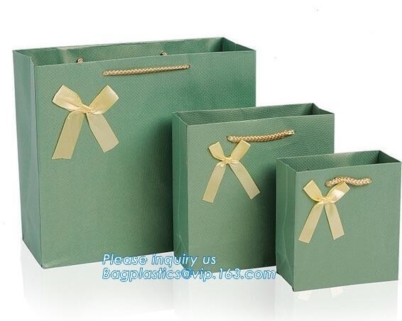 Materias primas de la Navidad de lujo impermeable de hacer el bolso del regalo del portador de papel con la manija torcida, pequeño promocional de la fábrica