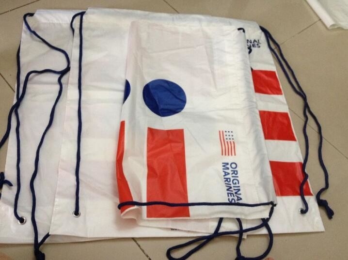 El precio barato biodegradable modificó la bolsa de plástico del lavadero para requisitos particulares del viaje de Logo Printed Poly Drawstring Hotel, vagos del lavadero del lazo