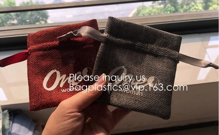 Los bolsos del regalo de la arpillera de los colores variados con el regalo doble de la invitación de Halloween de la bolsa del saco del caramelo de los lazos del yute empaquetan con diferente